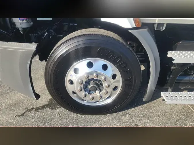 2022 FREIGHTLINER CA116