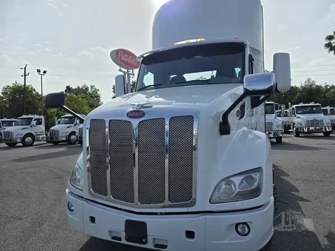 2019 PETERBILT 579