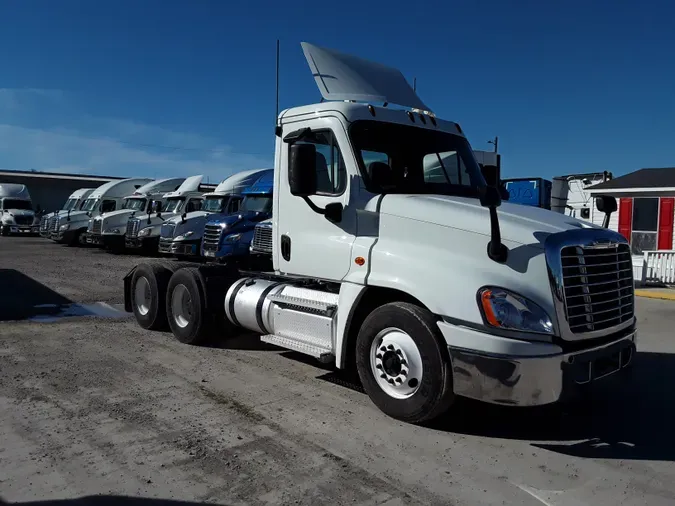 2019 FREIGHTLINER/MERCEDES CASCADIA 125