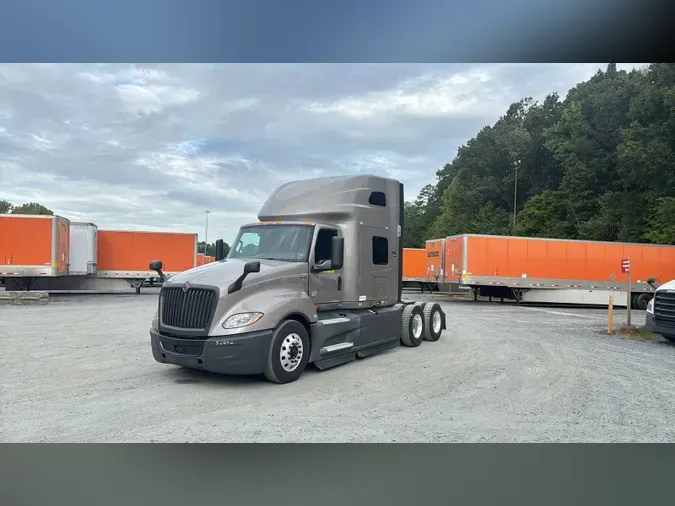 2022 International LT