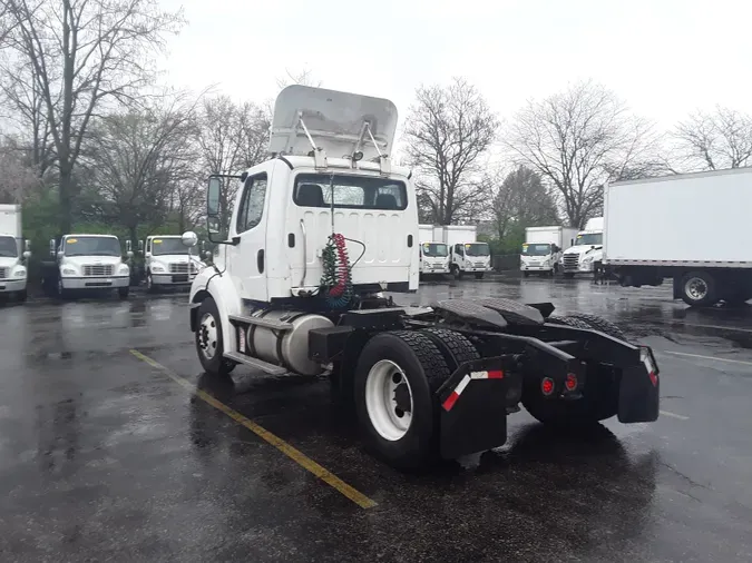 2013 FREIGHTLINER/MERCEDES M2 112