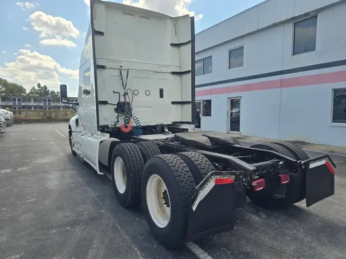 2020 NAVISTAR INTERNATIONAL LT625 SLPR CAB