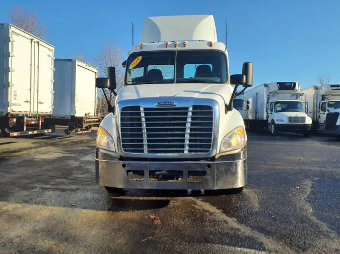 2019 FREIGHTLINER/MERCEDES CASCADIA 125