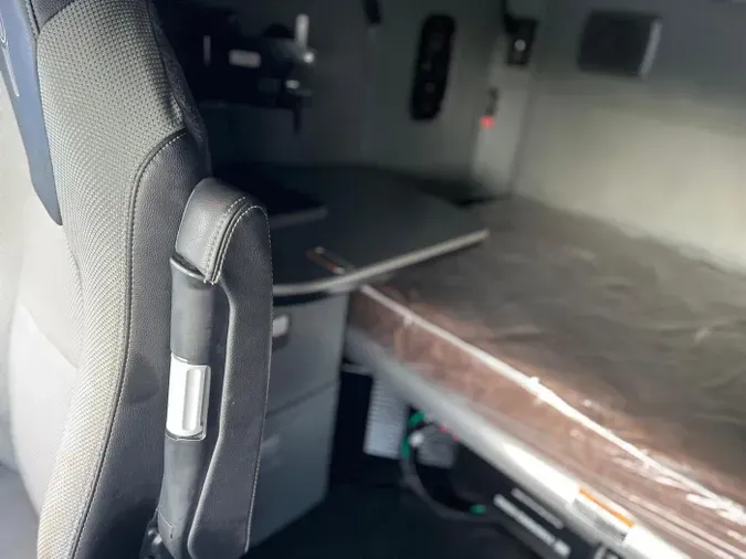 2022 Kenworth T680