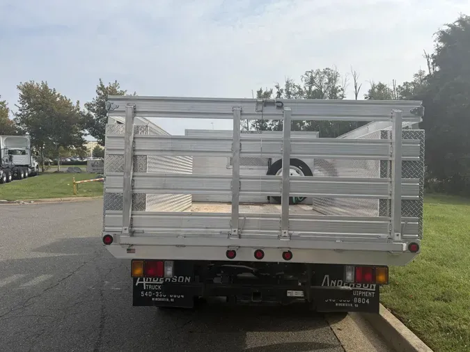 2024 Isuzu NPR-HD