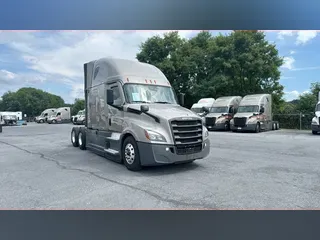 2023 Freightliner Cascadia 126