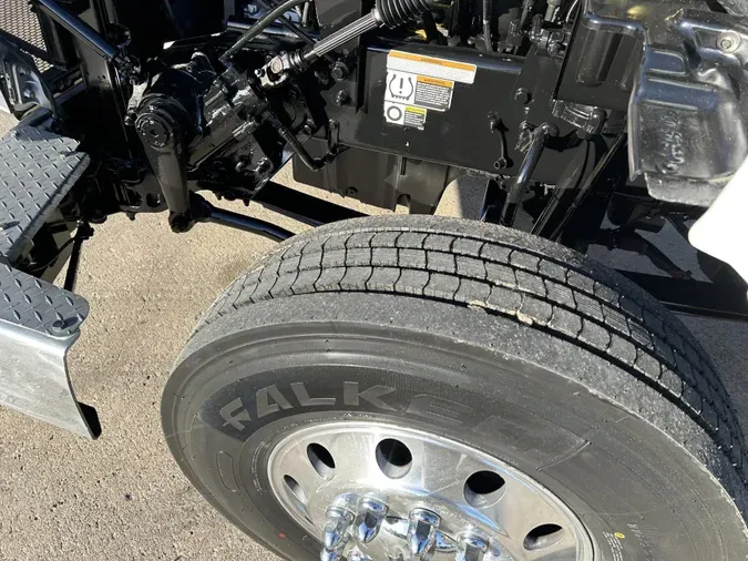 2021 Peterbilt 567