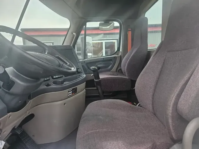 2019 FREIGHTLINER/MERCEDES CASCADIA 113
