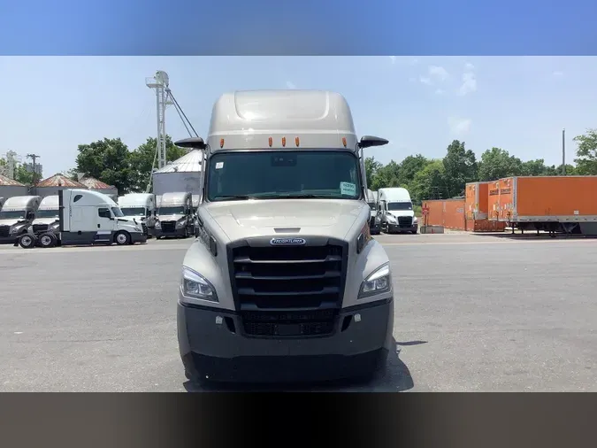 2022 Freightliner Cascadia