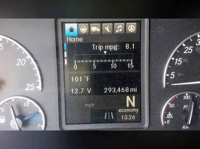 2020 Freightliner Cascadia 126