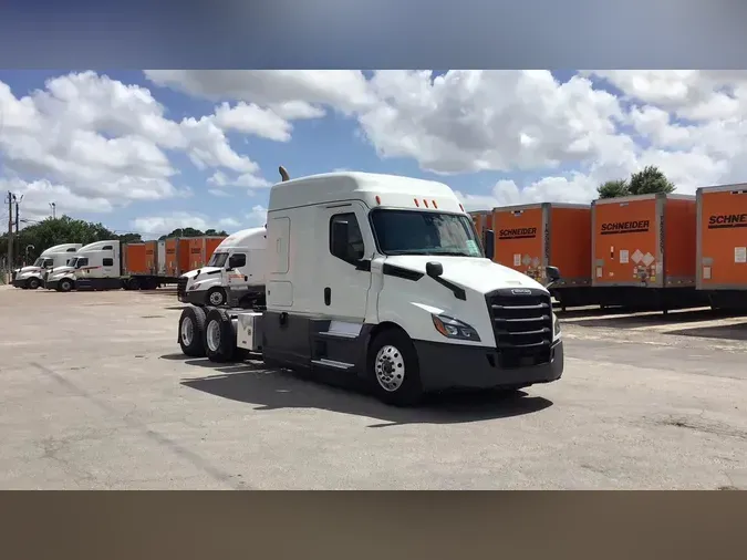 2022 Freightliner Cascadia 12657132207ad5d40bcc6e7ce2e31509b09