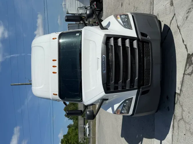 2020 Freightliner Cascadia 126