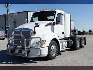 2021 KENWORTH T680