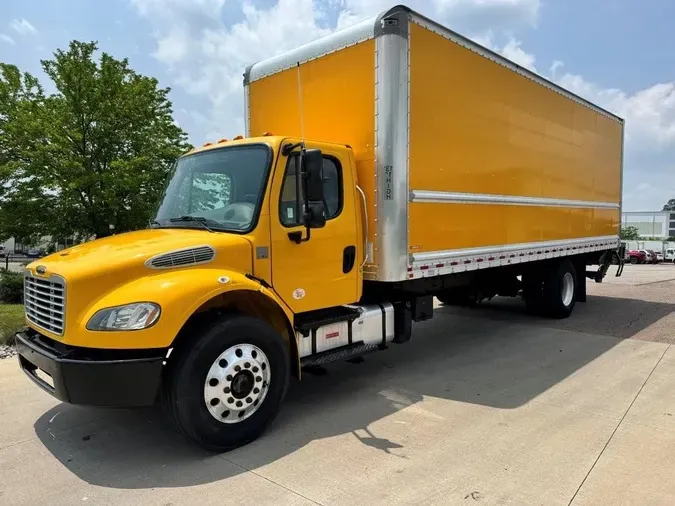 2019 Freightliner Business Class M2 106