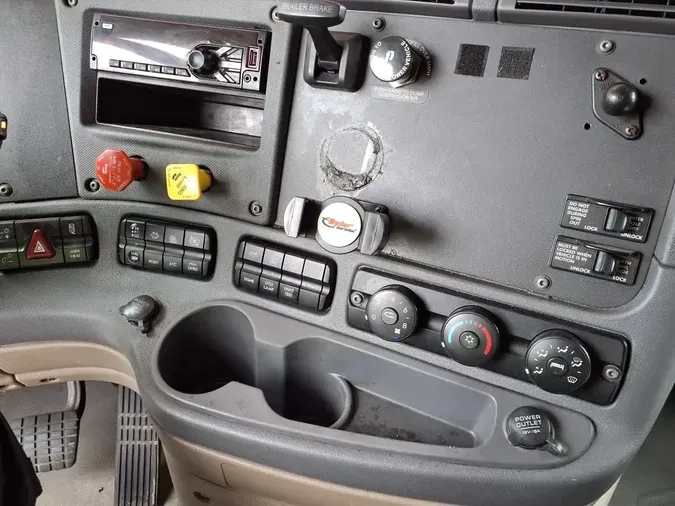 2019 FREIGHTLINER CASCADIA 125