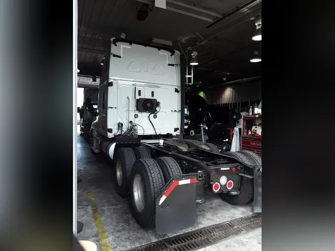 2019 FREIGHTLINER/MERCEDES CASCADIA 125