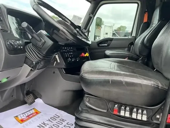 2021 International LT625