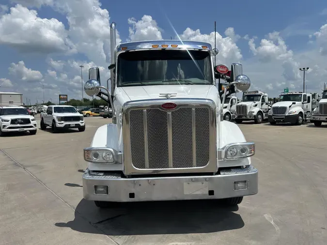 2021 Peterbilt 567