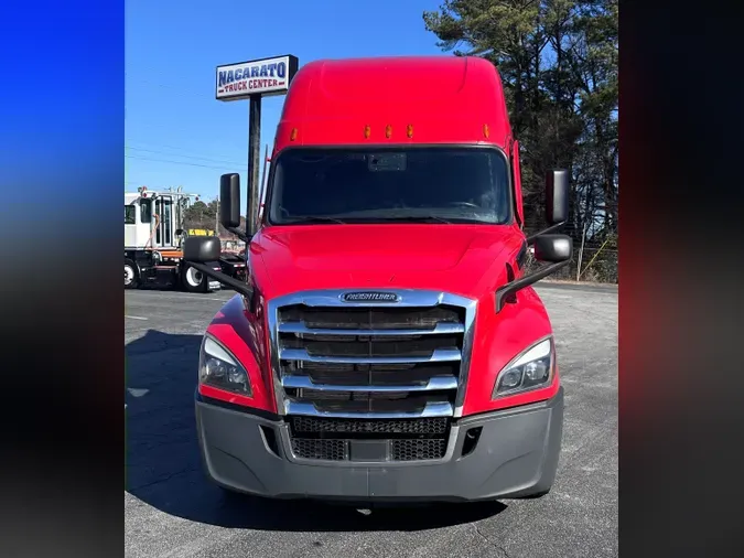 2021 FREIGHTLINER CASCADIA 126