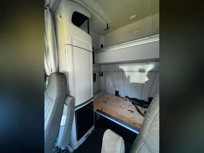 2024 PETERBILT 579571e1085fb585a71a32e3a0643c65b2e