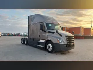 2023 Freightliner Cascadia