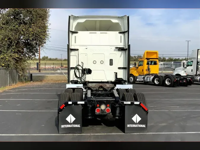 2021 INT LT625 6x45726716ba2a9f3f39b949382c01d86ed