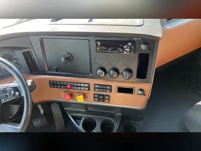 2021 FREIGHTLINER CA12657268d75364ff2d21aa6e2280bf7cdae