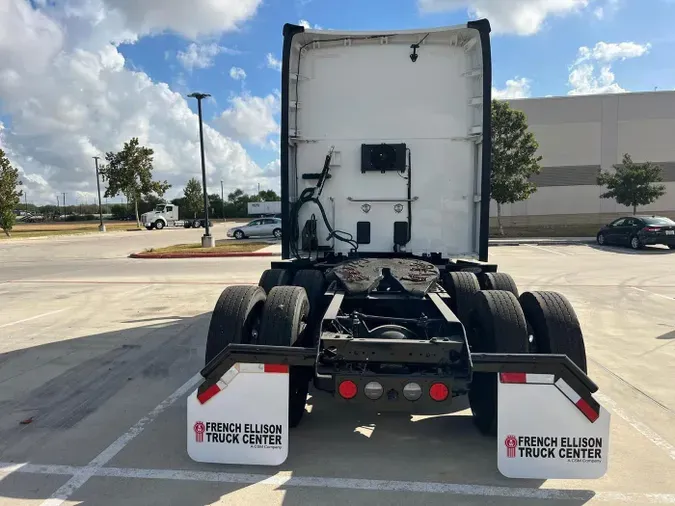 2022 Kenworth T680