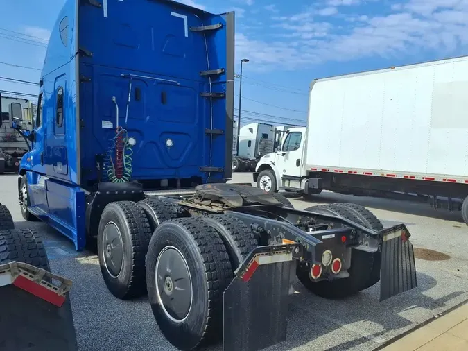 2020 FREIGHTLINER CASCADIA 125