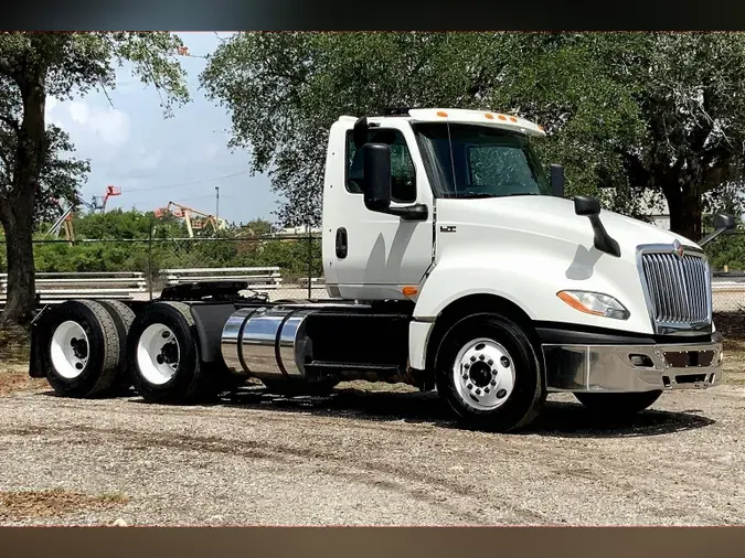 2018 INT LT625 6x4572abb13b0b67b7b265603cd0f4bb114