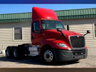 2018 International LT625 6x4