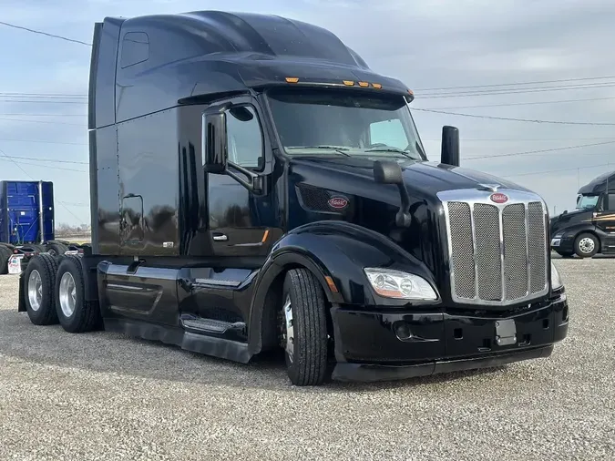 2022 PETERBILT 579