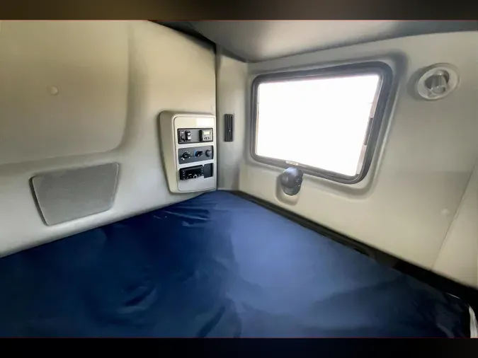 2023 INT LT625 6X4572e3d913539c8f85fe40f124e563465