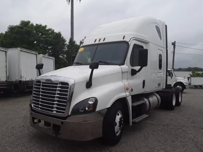 2019 FREIGHTLINER/MERCEDES CASCADIA 12557347f3e492ed8f1716ff14df816736f