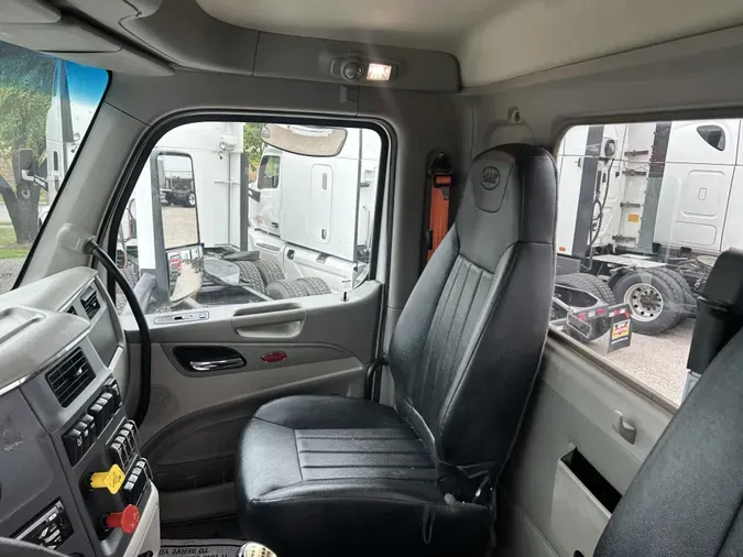 2020 Peterbilt 579