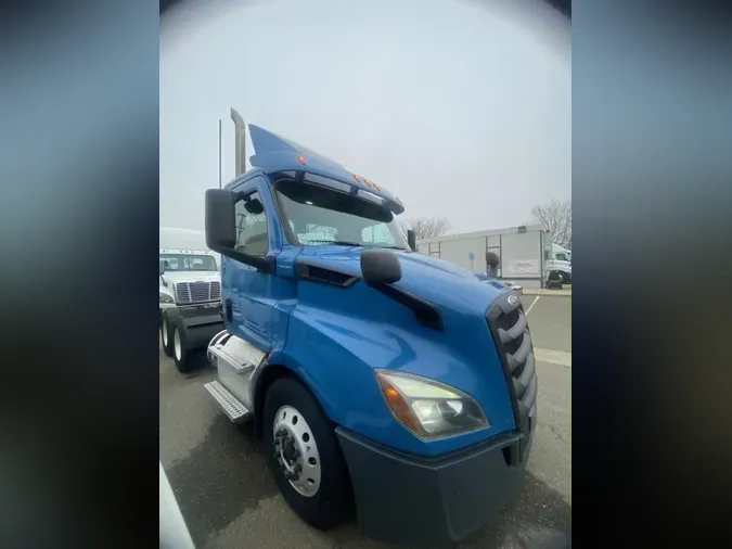 2019 FREIGHTLINER/MERCEDES NEW CASCADIA 116