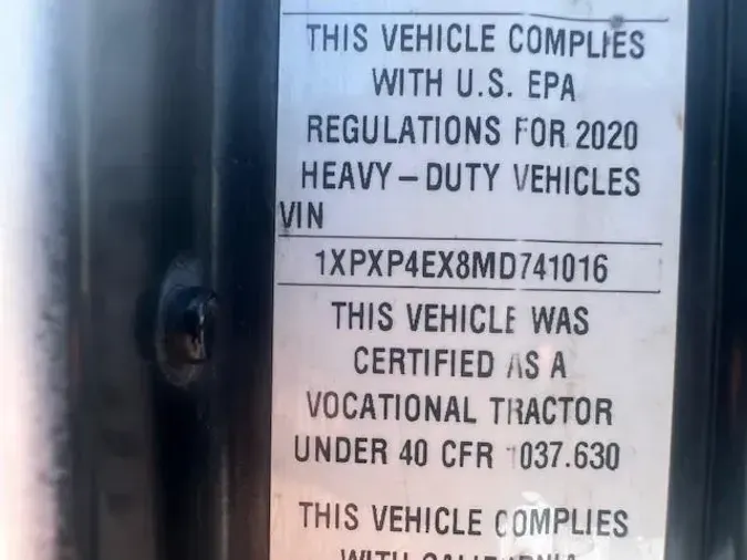 2021 Peterbilt 389
