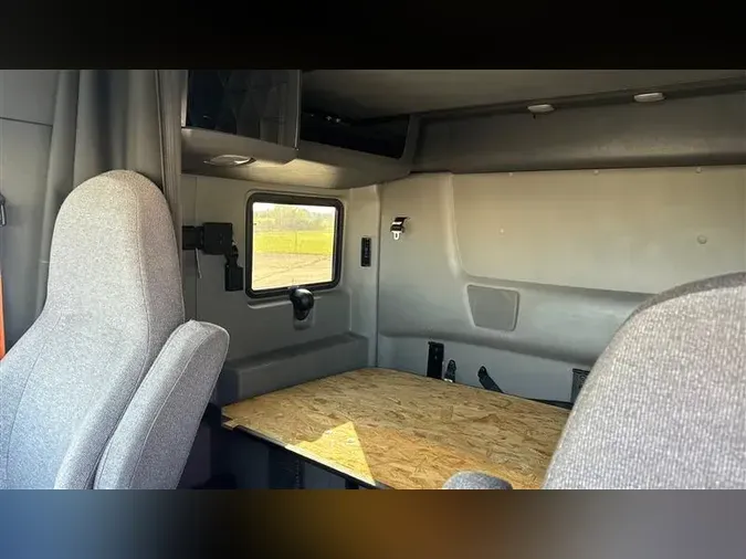 2022 INTERNATIONAL LT625