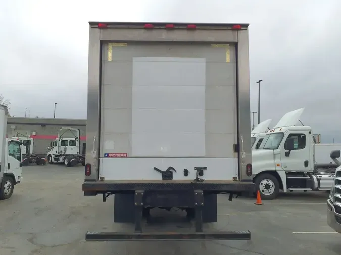 2022 FREIGHTLINER/MERCEDES M2 106