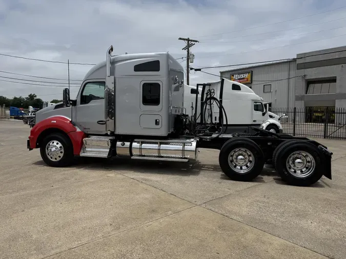 2019 Kenworth T880