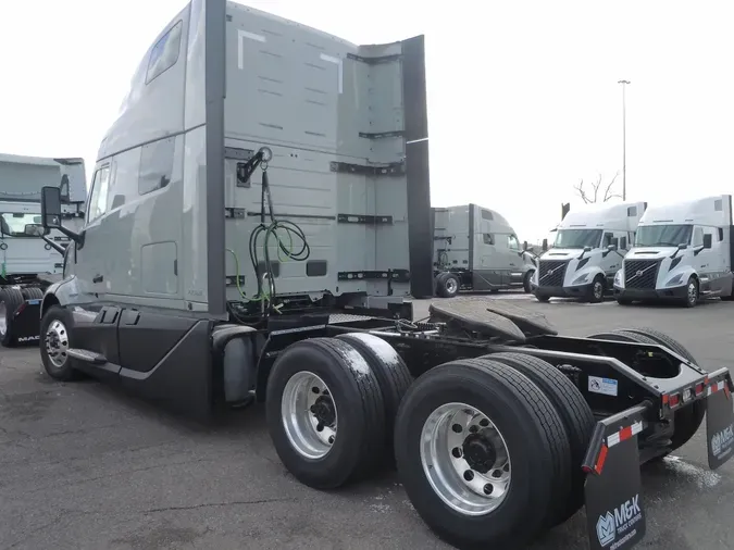 2026 VOLVO VNL64T860