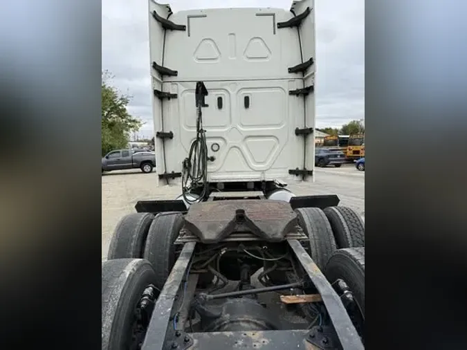 2020 Freightliner Cascadia5748234cf415965760634e1fc5282f5b