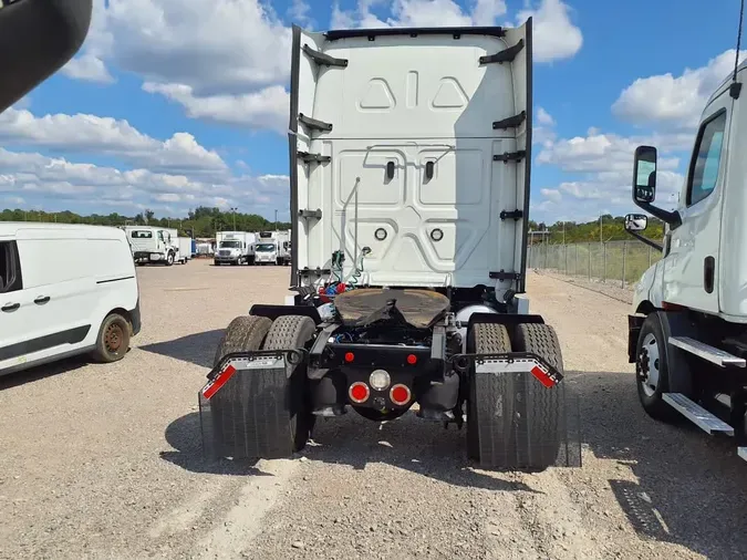 2020 FREIGHTLINER CASCADIA 125