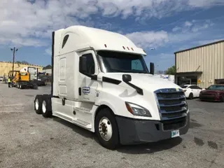 2018 FREIGHTLINER T12664ST