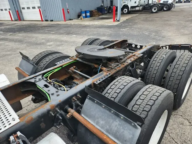 2020 NAVISTAR INTERNATIONAL LT625 DAYCAB T/A