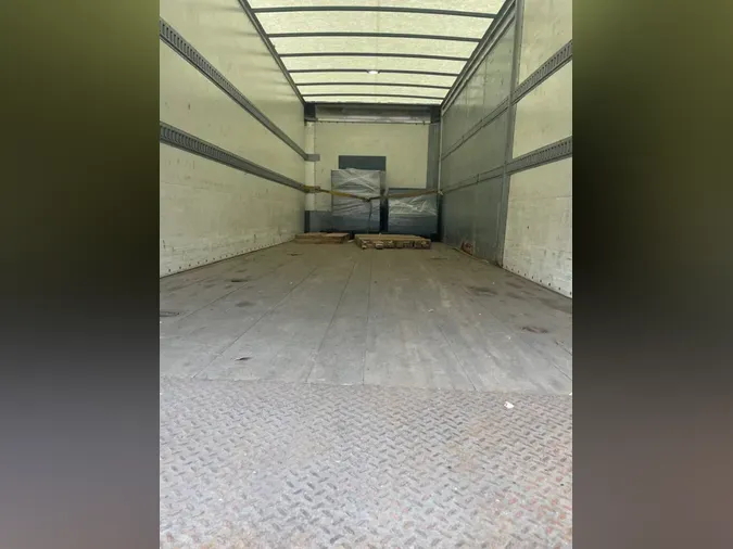 2018 FREIGHTLINER/MERCEDES M2 106