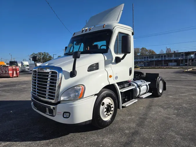 2019 FREIGHTLINER/MERCEDES CASCADIA 113575177158c4c6cf2c36eed3b78f6c32e
