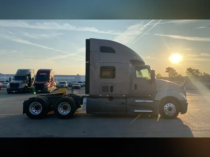 2022 International LT