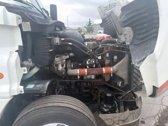 2019 FREIGHTLINER/MERCEDES CASCADIA 1255756e7fed46490b55358fcc219ce726c