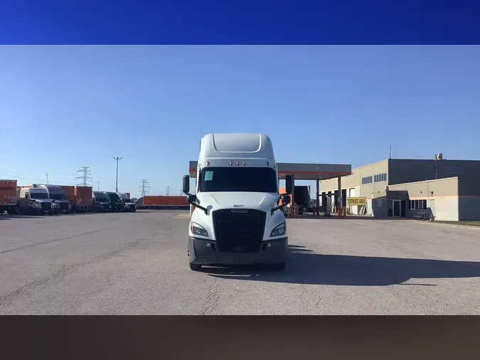 2023 Freightliner Cascadia 126